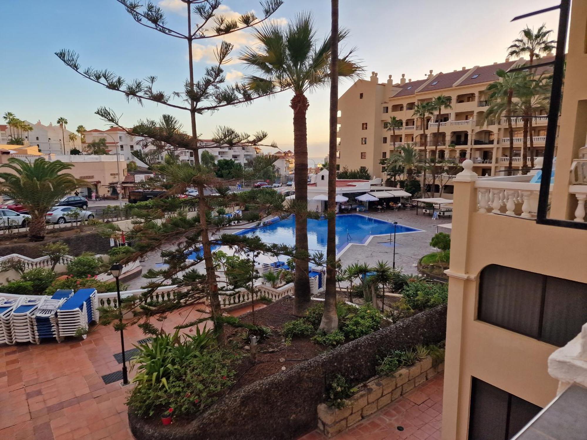 Tenerife Castle Harbour Лос Кристианос Экстерьер фото
